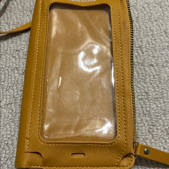 Yellow Phone Touchscreen Wallet Case - Picture 7 of 9
